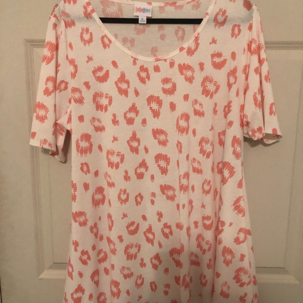 XL Lularoe Perfect Tee pink/white animal print